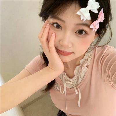 海棠经雨胭脂透